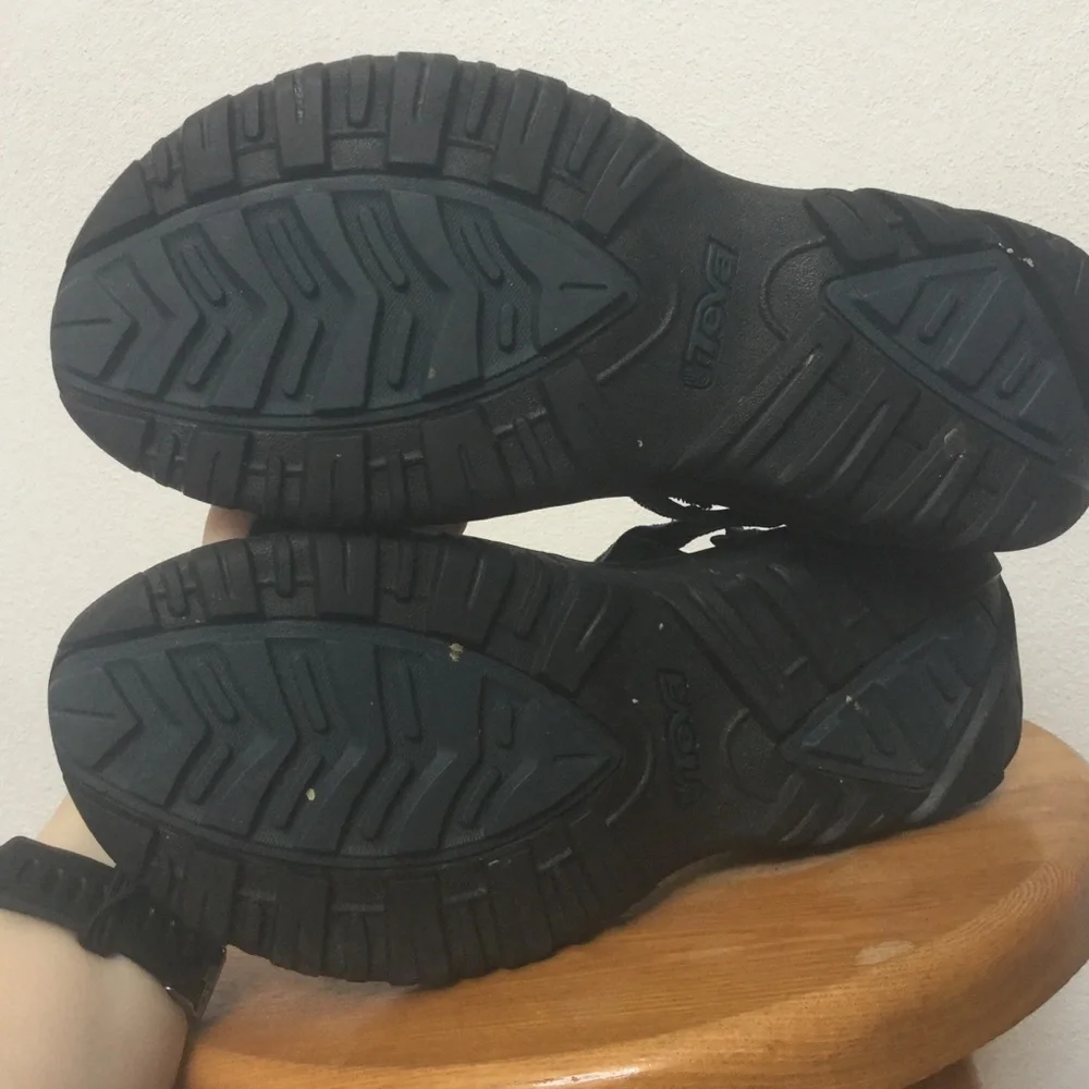Teva Hurricane Blue Geometric Classic Adjustable Sandal Size 8 Men's Summer